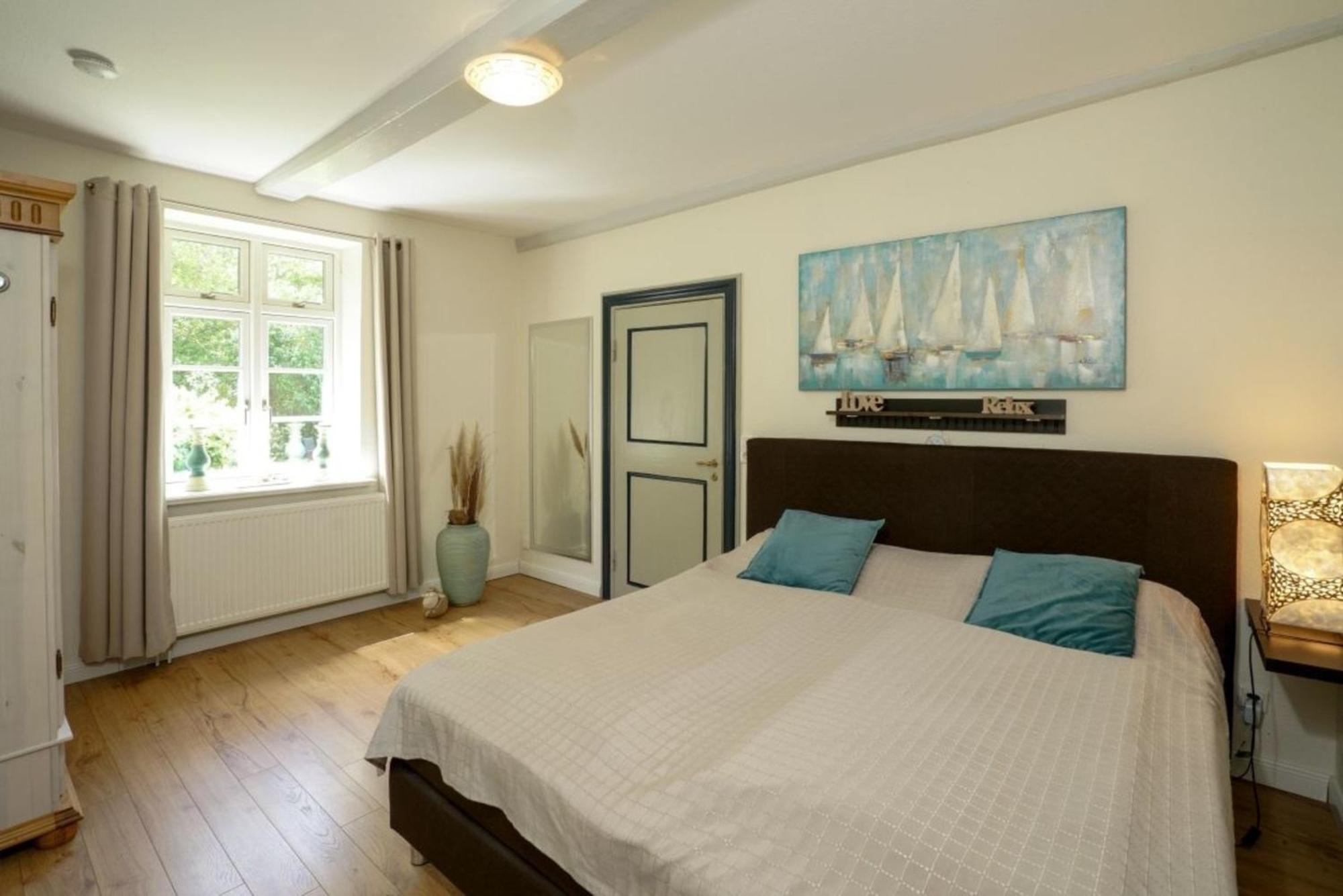 Ferienwohnung Pastor'S Stuv Uelvesbull Exterior foto