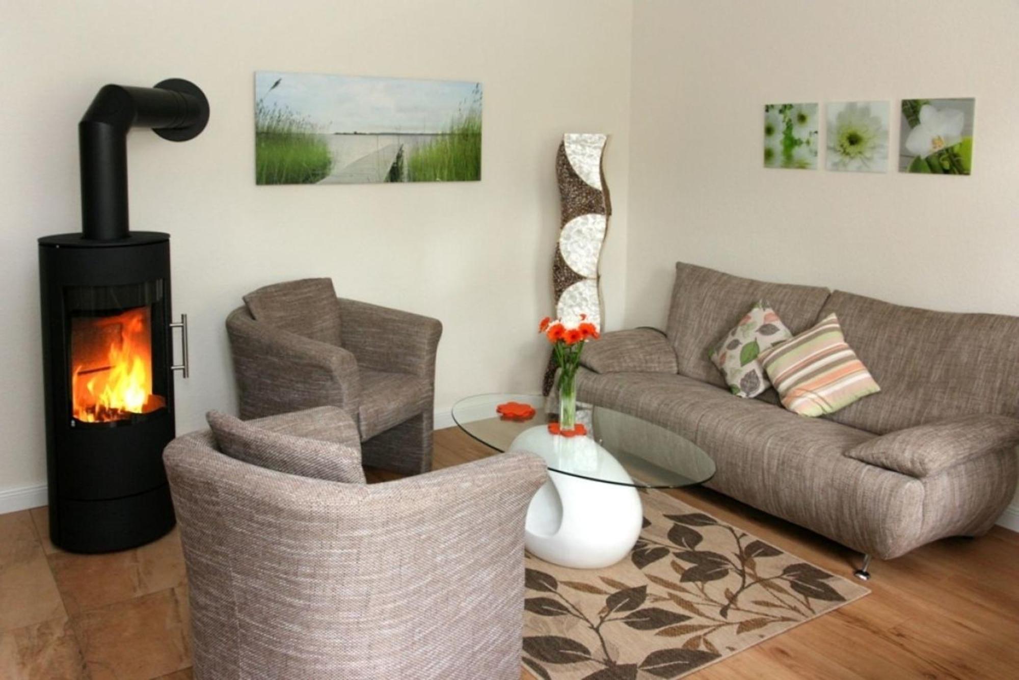 Ferienwohnung Pastor'S Stuv Uelvesbull Exterior foto